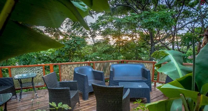 Easter Island Eco Lodge