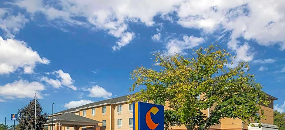 Comfort Inn & Suites Porter Near Indiana Dunes