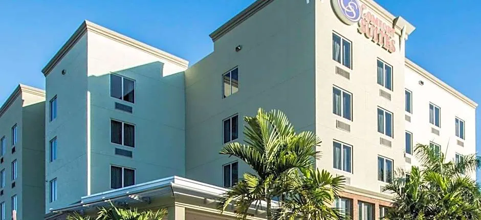 Comfort Suites Miami Airport North