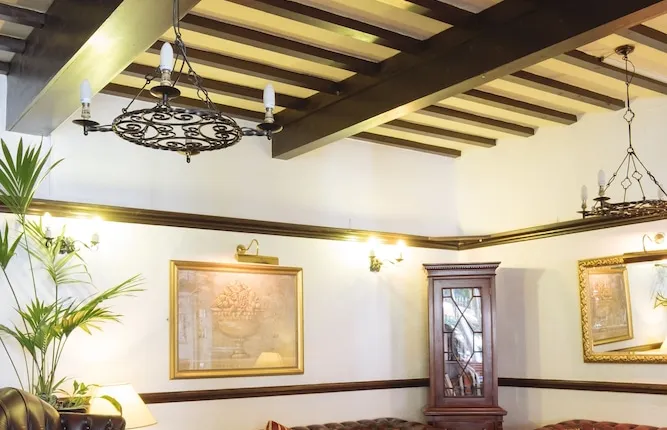 The Yenton Hotel