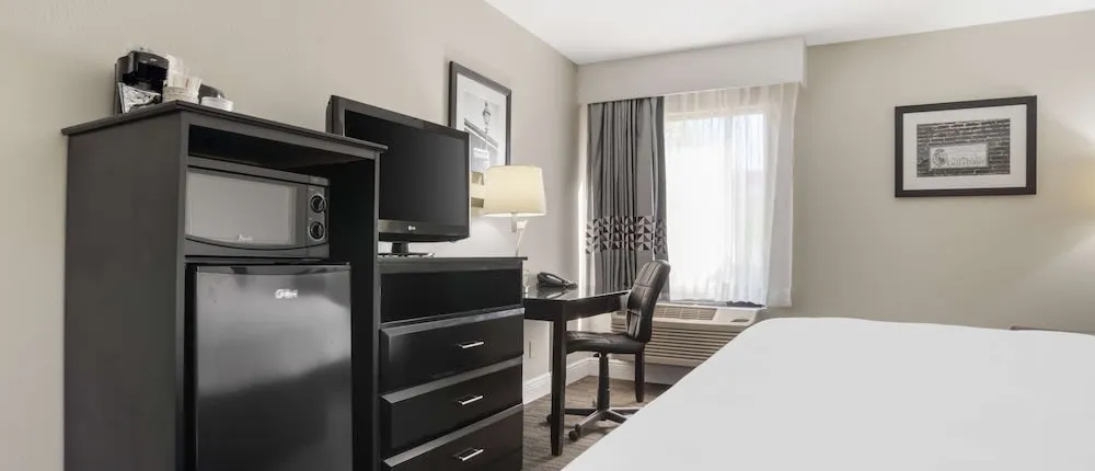 Best Western Bayou Inn