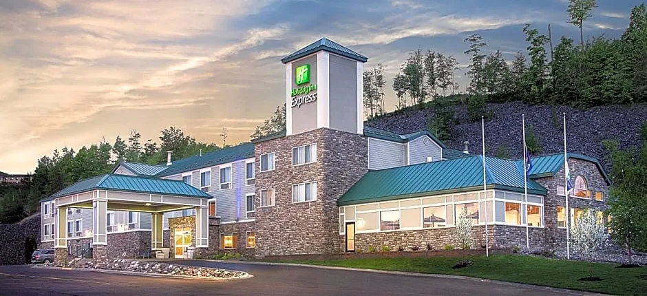 Holiday Inn Express Houghton-Keweenaw by IHG