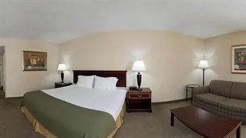 Holiday Inn Express Pigeon Forge/Near Dollywood
