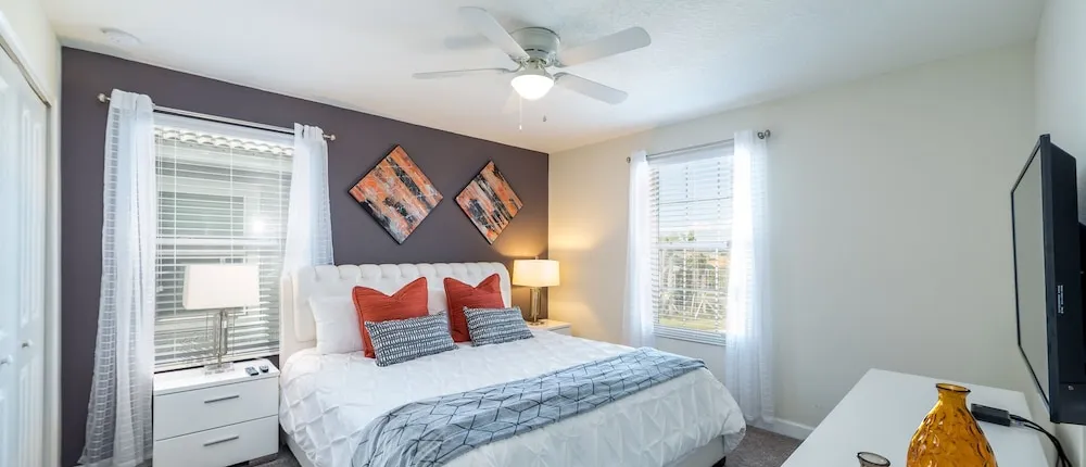 Tr_531r Champions 8 Bedroom Home