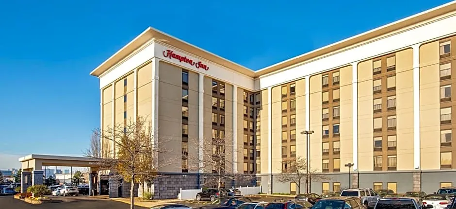 Hampton Inn By Hilton Boston-Logan Airport