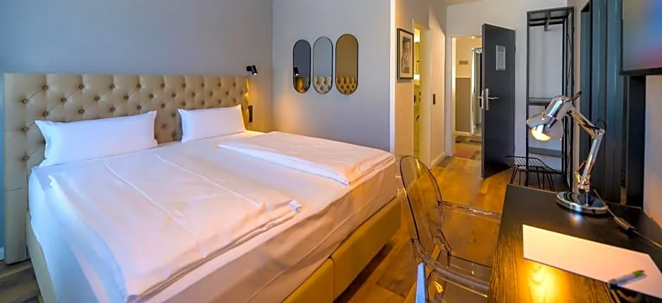 Nikii City Hotel