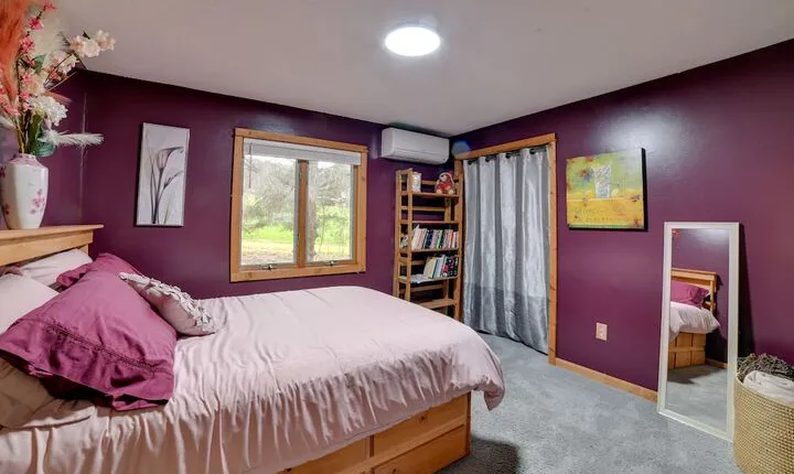 Spacious Finger Lakes Home w / Mountain Views