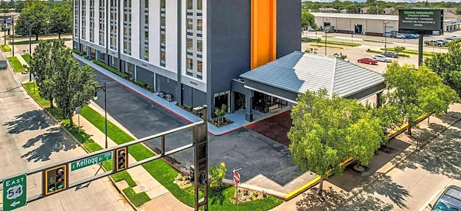 Wyndham Garden Wichita Downtown