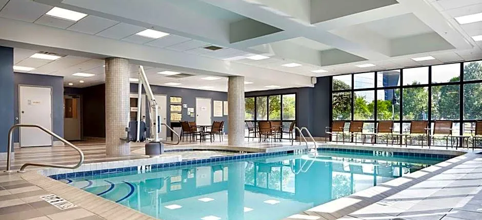 Embassy Suites By Hilton Hotel Atlanta-Galleria