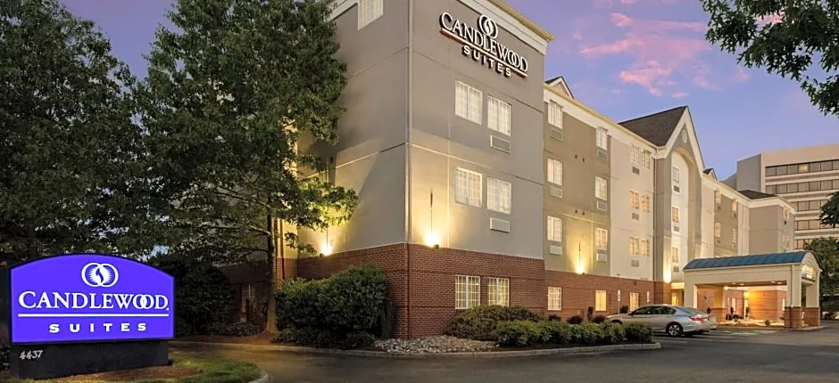 Candlewood Suites Virginia Beach Town Center by IHG