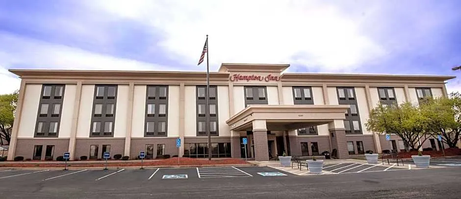 Hampton Inn By Hilton Louisville North/Clarksville