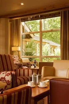 Marwell Hotel