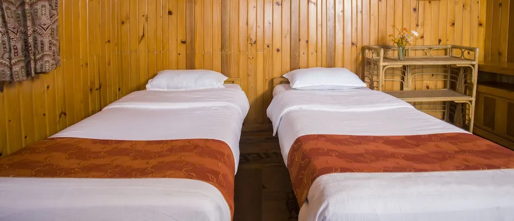 Everest Manla Resort