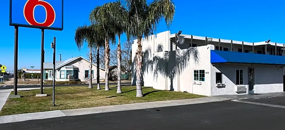 Motel 6-Delano, CA