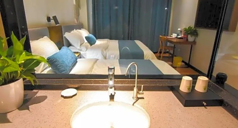 GreenTree Rizhao Lanshan Coach Station Hotel