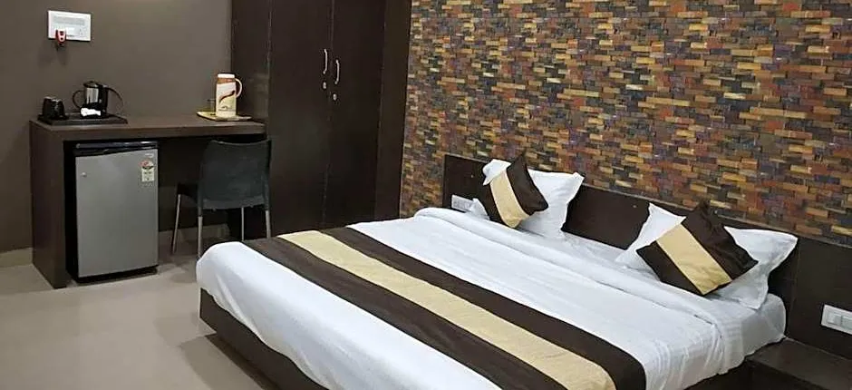 Abhinav Hotel