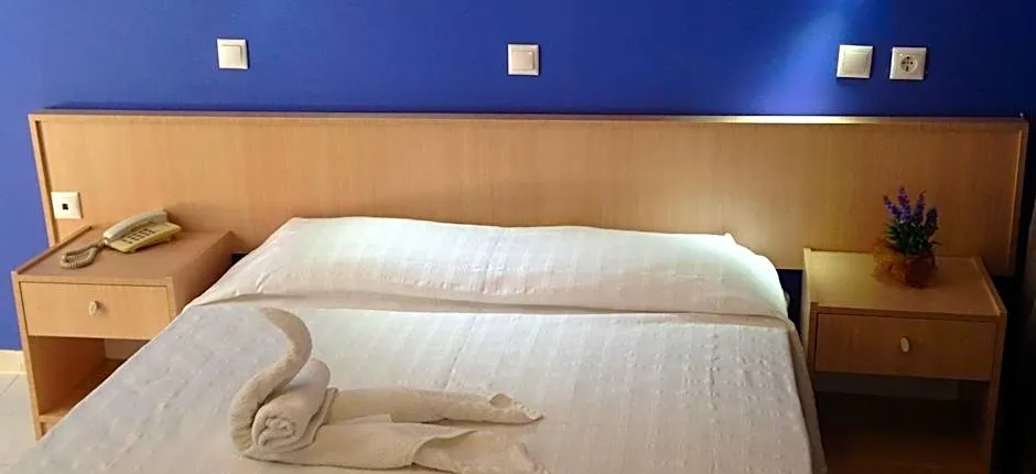 Zefyros Hotel