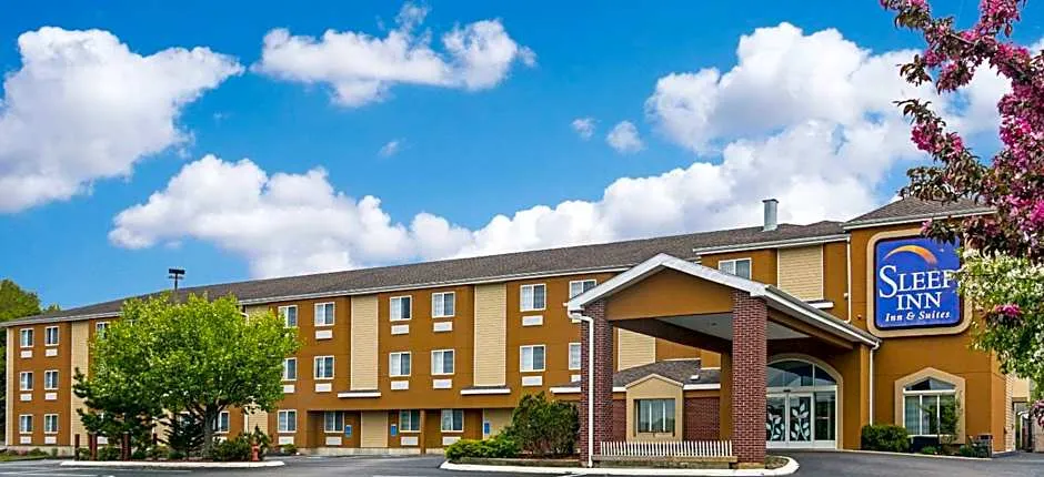 Sleep Inn & Suites Niantic North