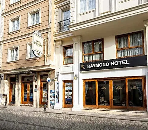 Raymond Hotel