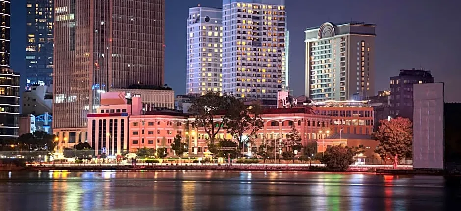 Sheraton Saigon Grand Opera Hotel