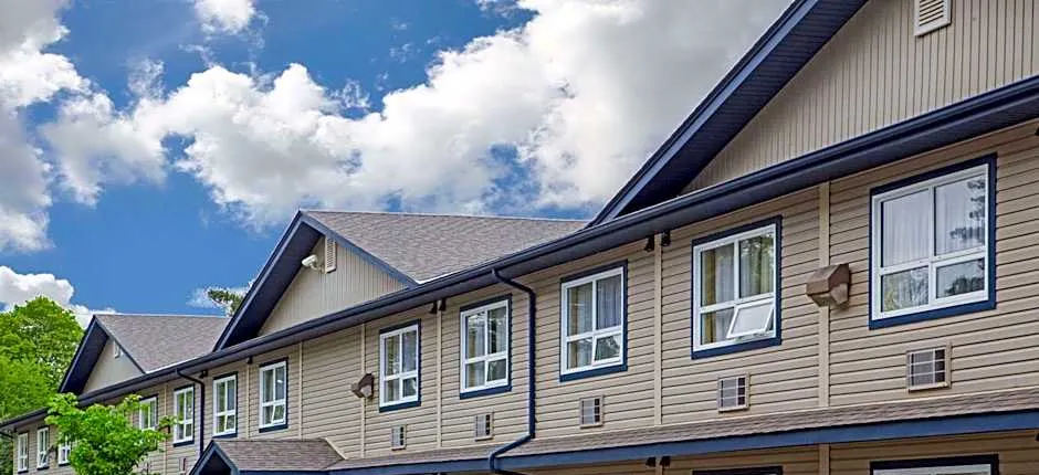 Super 8 by Wyndham Sault Ste Marie On