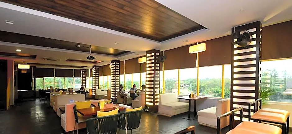 Hotel Avana by Tia Hotels