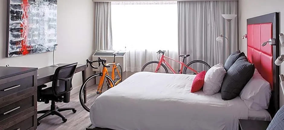 Hotel Universel Alma