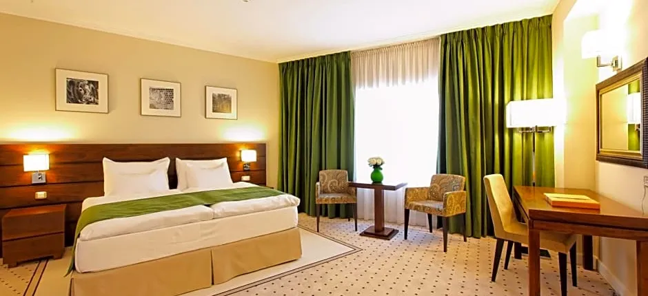 Capital Plaza Hotel