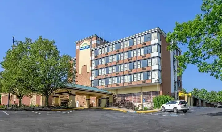 Days Inn & Suites by Wyndham Lebanon