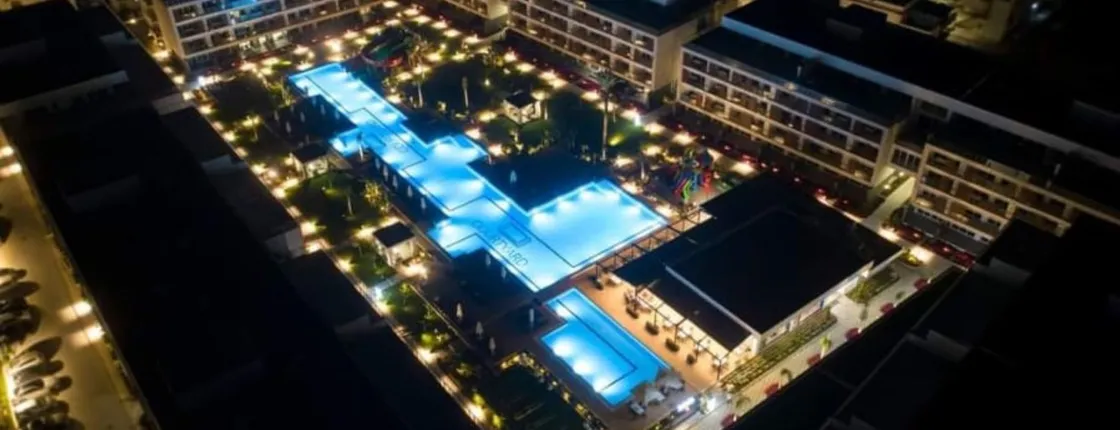 Courtyard Long Beach Holiday Resort