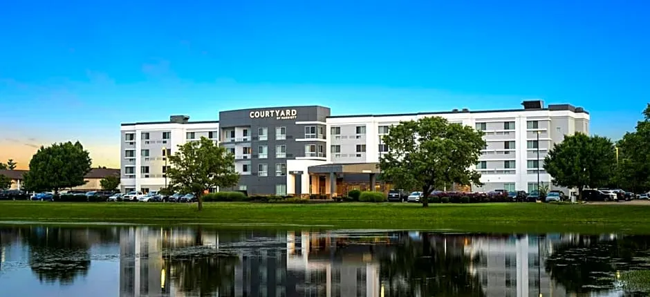 Courtyard by Marriott Evansville East