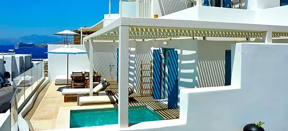 Νumi Boutique Hotel