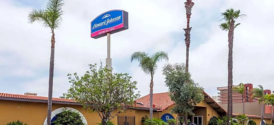 Howard Johnson by Wyndham National City/San Diego South