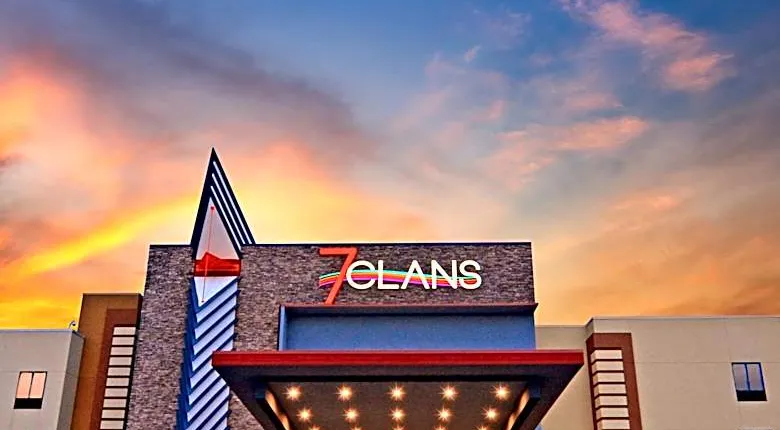7Clans Hotel & Resort