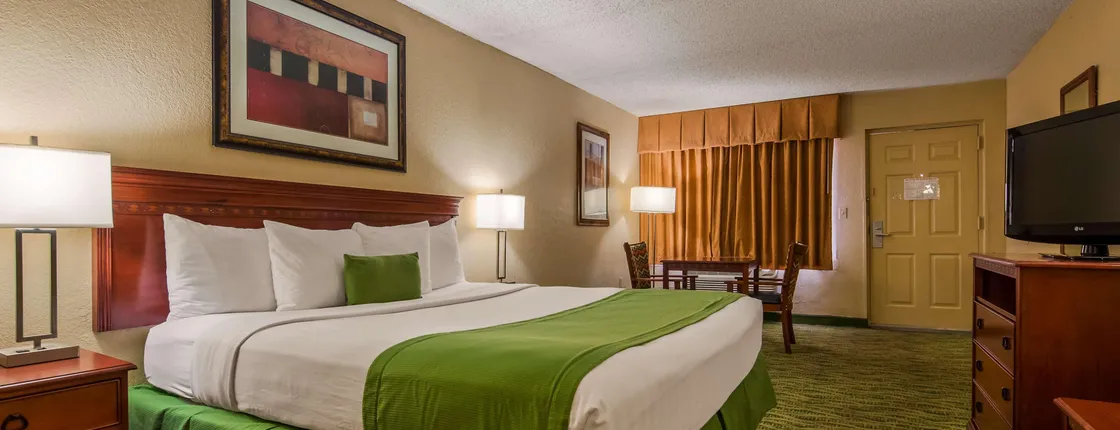 Baymont by Wyndham Orlando East