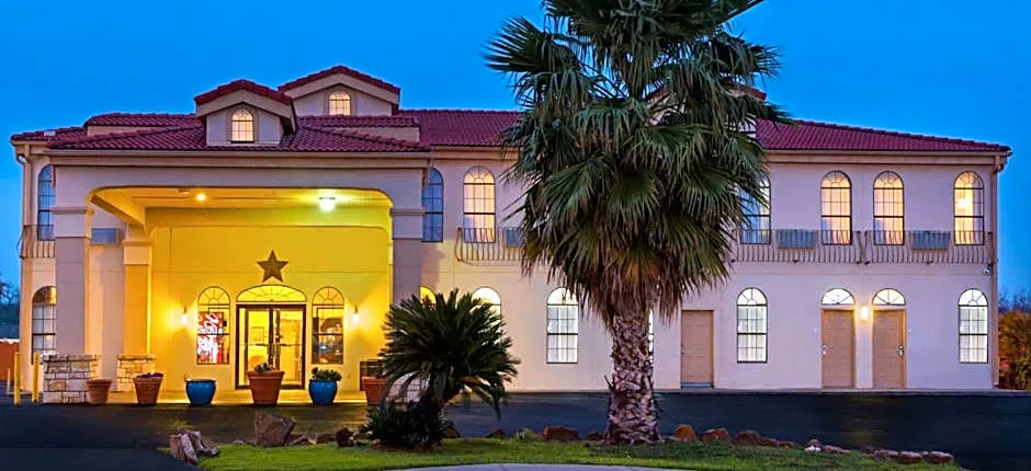 Days Inn by Wyndham Near Seaworld San Antonio