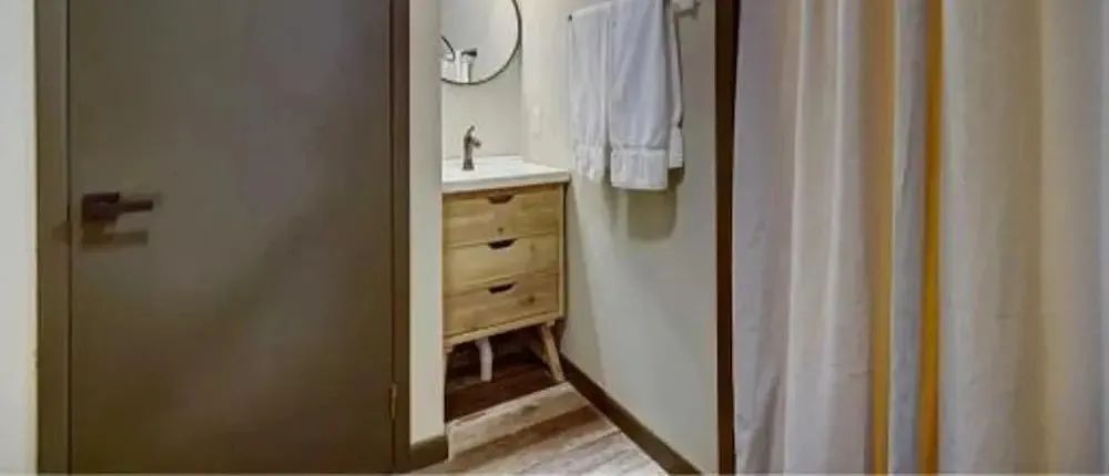 New Luxury Remodel Fire Pit Game Room Hot Tub