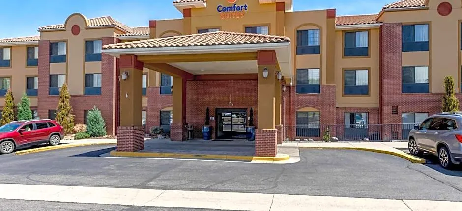 Comfort Suites Lakewood - Denver