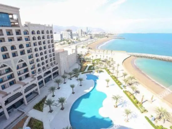 Al Bahar Hotel & Resort