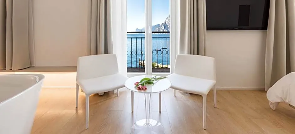Hotel Lago Di Garda