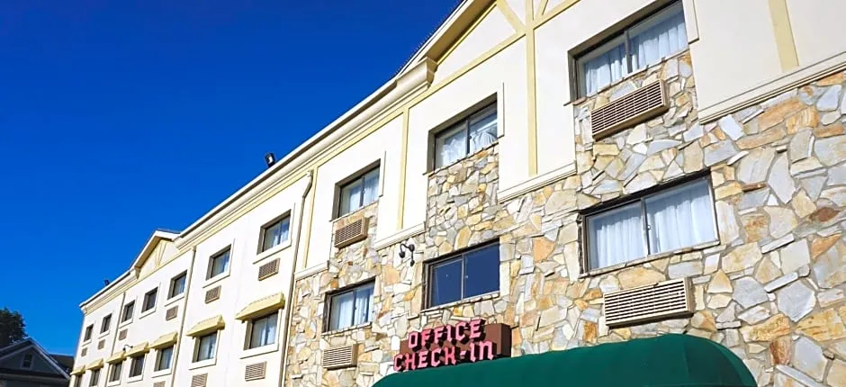 Floral Park Motor Lodge