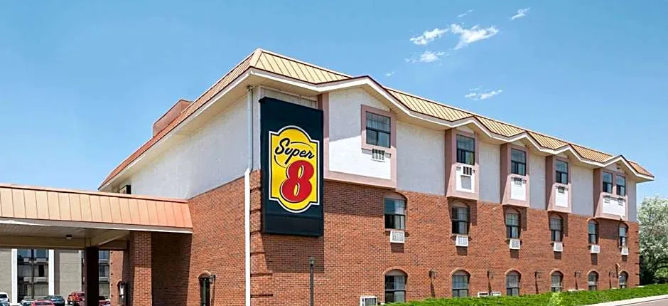 Super 8 by Wyndham Colorado Springs/Afa Area