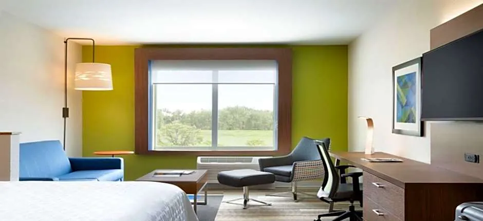 Holiday Inn Express & Suites - Canton By IHG