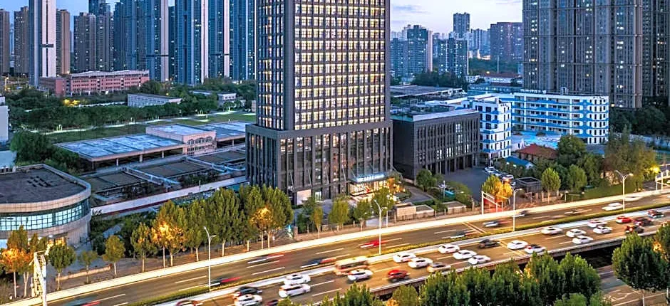 UrCove By Hyatt Wuhan Jiefang Avenue Riverside