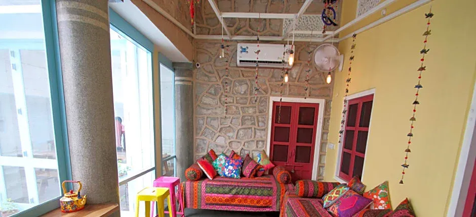 Jaipur Jantar Hostel