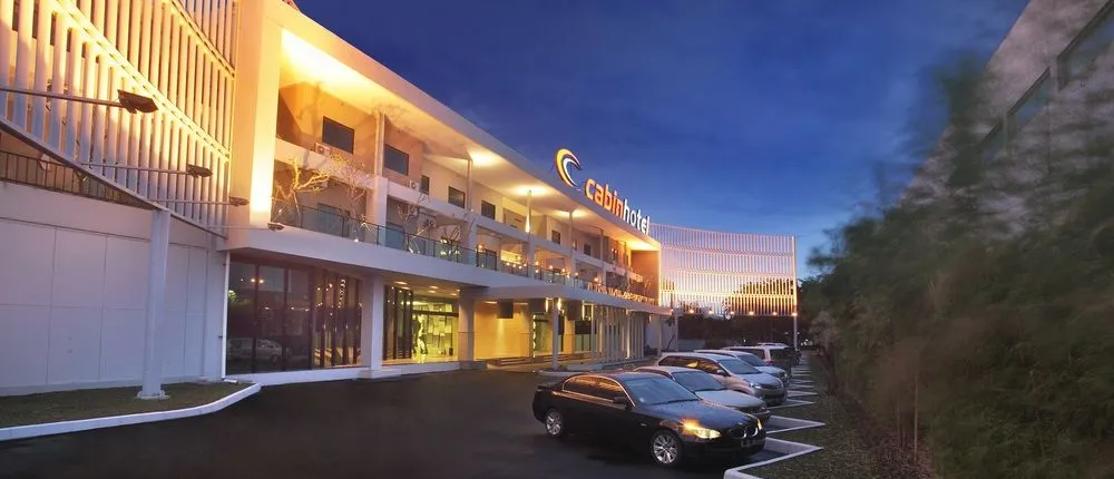 Cabin Hotel
