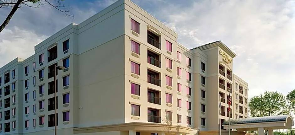 Courtyard by Marriott Boston Natick