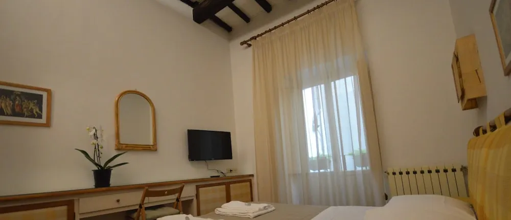 Prestige House Central Station SMN