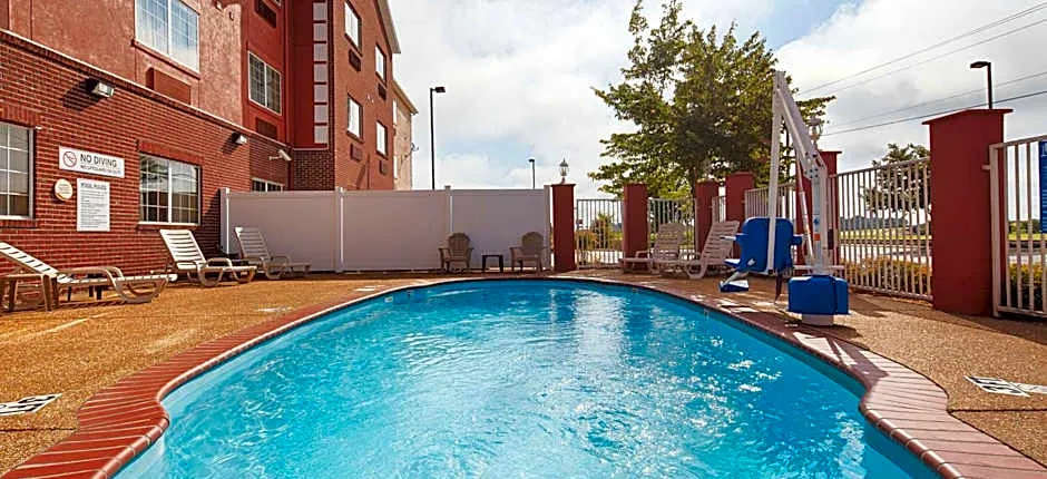 Best Western Plus Olive Branch Hotel & Suites