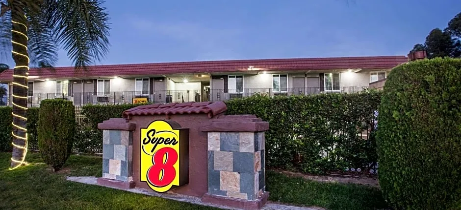 Super 8 by Wyndham Redlands/San Bernardino